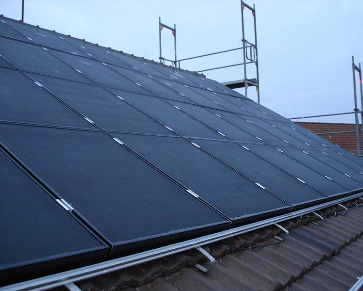 Photovoltaik auf dem Dach der Grundschule Menslage